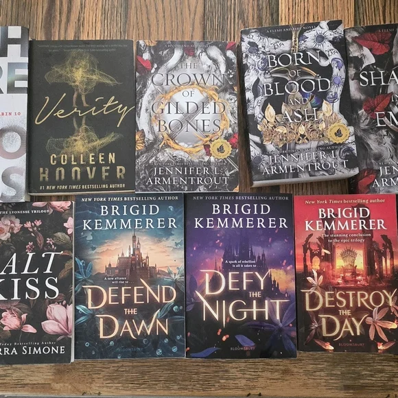 Lots Of Books In Perfect Condition - Picture 2 of 3